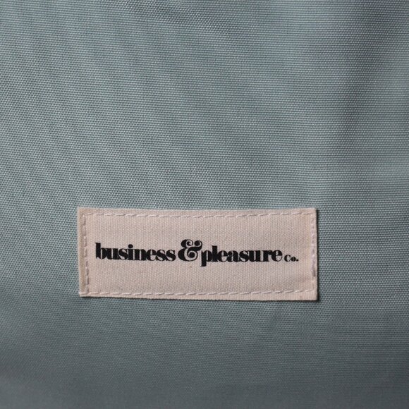 Business & Pleasure The Holiday Cooler Tote Bag - Rivie Green - Picture 2 of 7